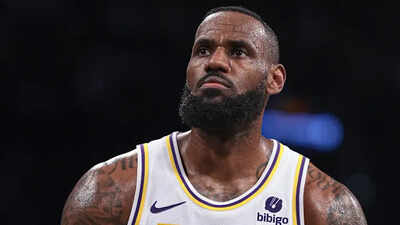 Will LeBron James play tonight against the Dallas Mavericks? Latest update on the Los Angeles Lakers star's injury report (February 25, 2025)